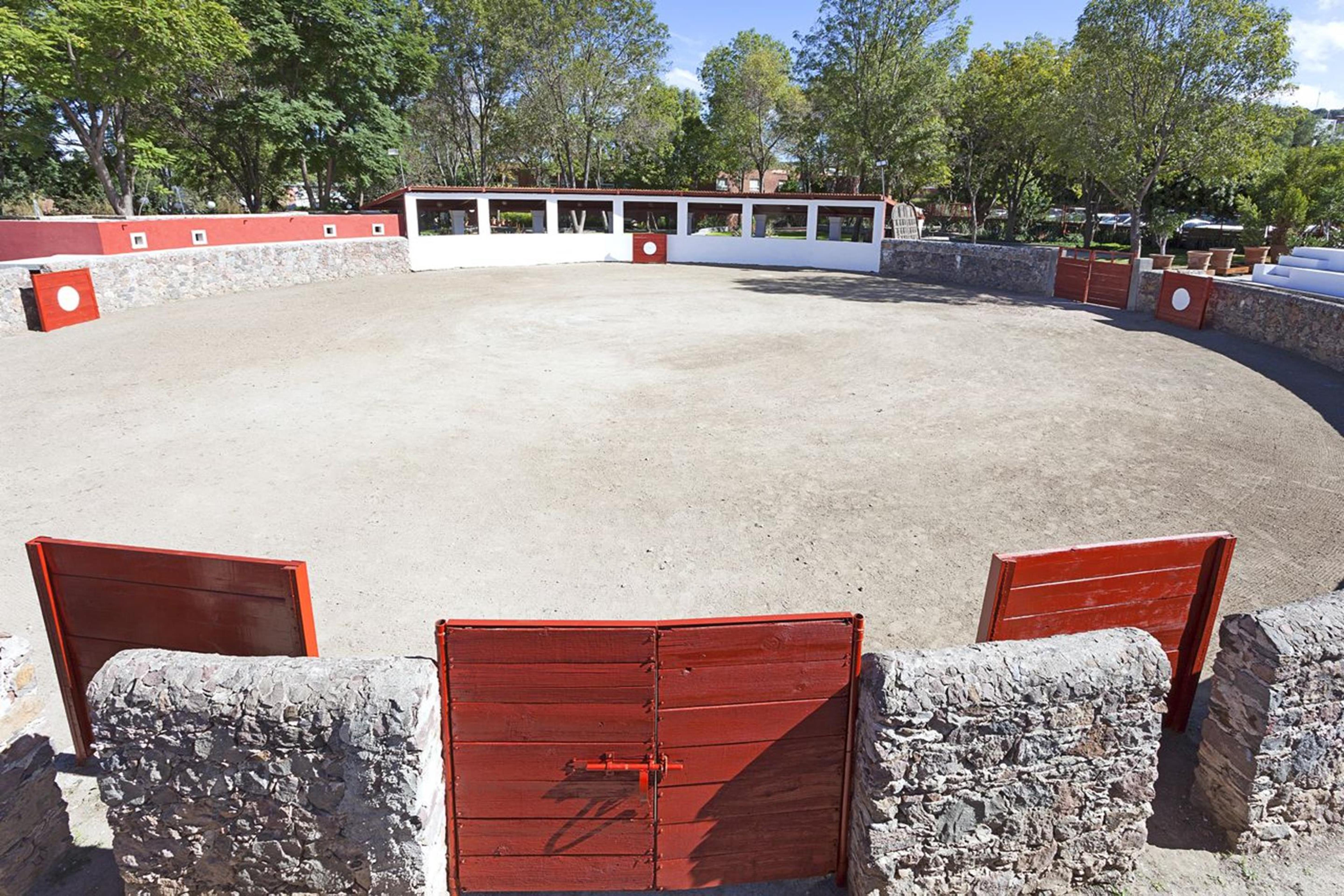 Real De Minas San Miguel De Allende Eksteriør billede The bullring
